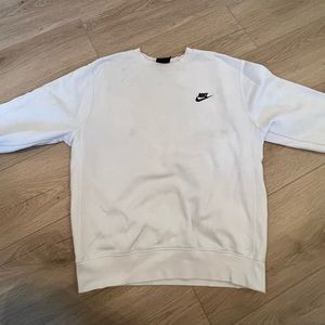 White Nike crew-neck sweatshirt